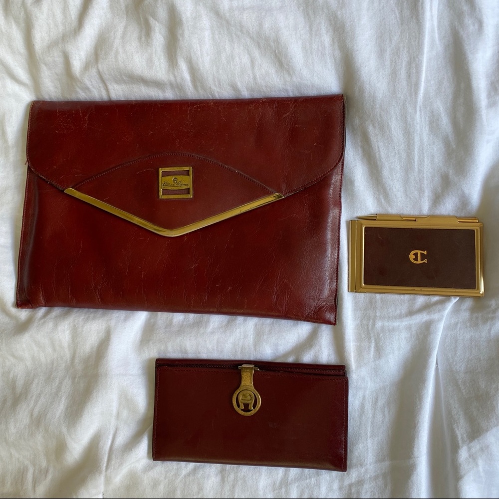 VINTAGE Red Leather Etienne Aigner Clutch w/ Extra